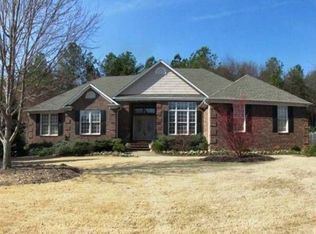426 Chippendale Ln, Boiling Springs, SC 29316