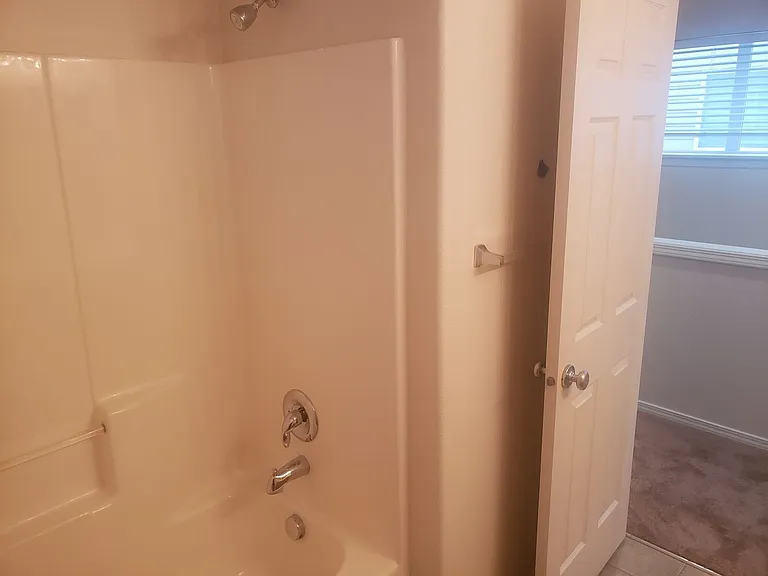 20483 SW Marimar St — Photo 32