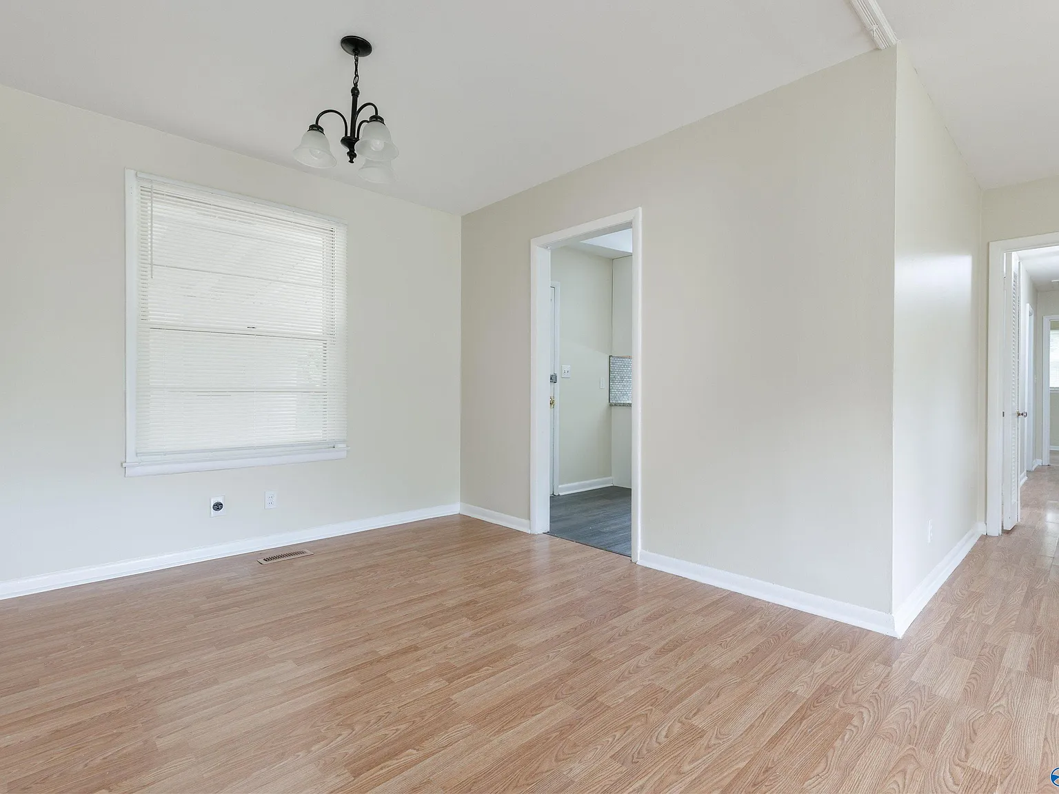 4 bed, 2.0 bath, 1485 sqft, $1,500 — Photo 4
