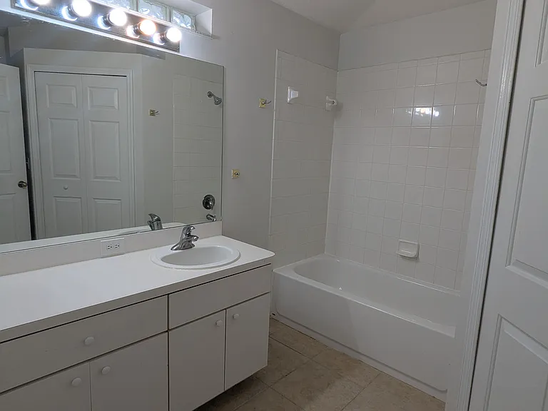 5000 Anclote River St — Photo 4