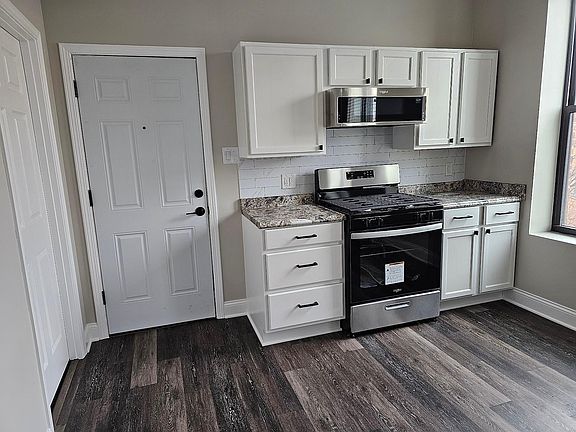 5th image of 3925 W North Ave Unit 3