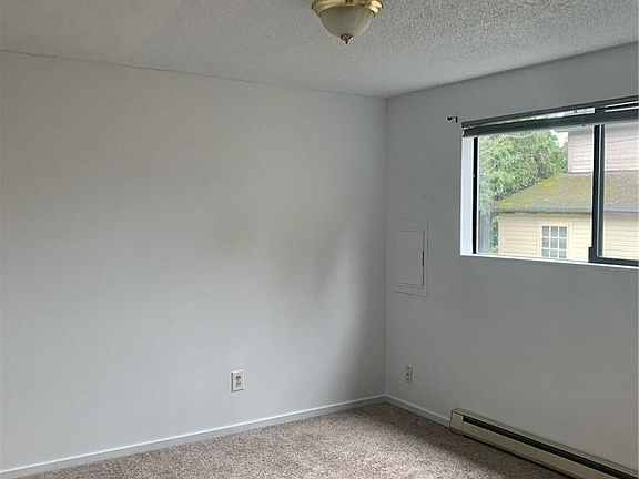 4th image of 38874 SE Newton St Unit 3