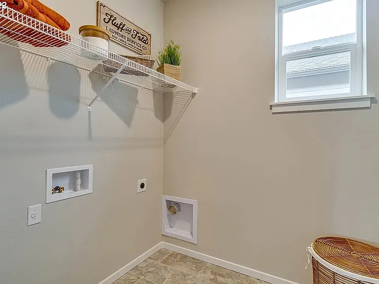 4769 Breitenbush Ave NE — Photo 14
