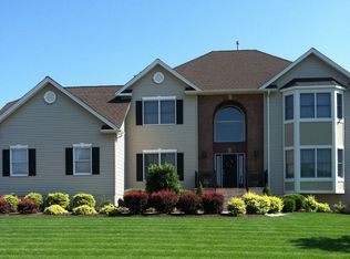 3 Ethan Ct, Hillsborough, NJ 08844