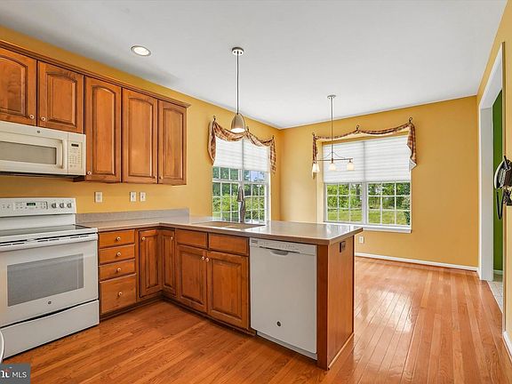 5th image of 140 Lattice Ln