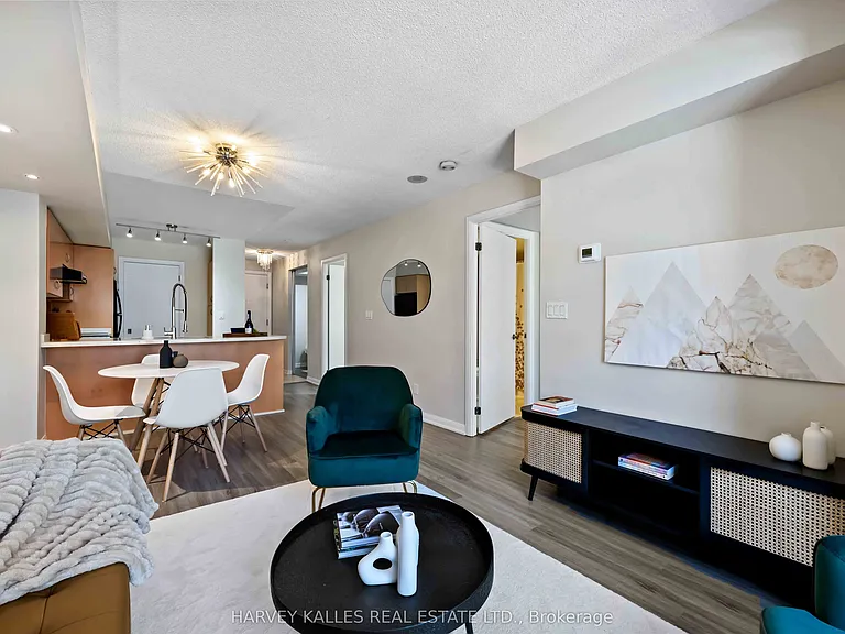 18 Beverley St #416 — Photo 14