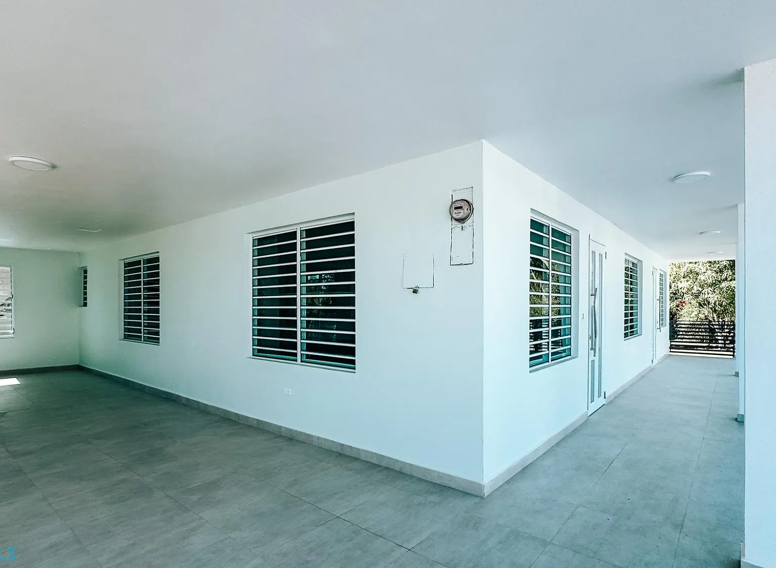3 bed, 2.0 bath, 1445 sqft, $2,500 — Photo 3