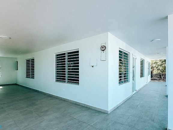 3rd image of 20 Calle Bella Frst
