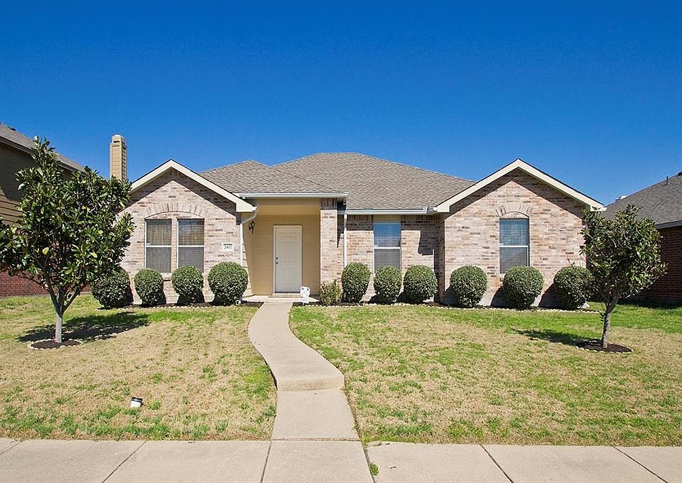 1st image of 2907 Jamestown Dr