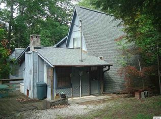 2216 Lake View Ln, Pigeon Forge, TN 37876