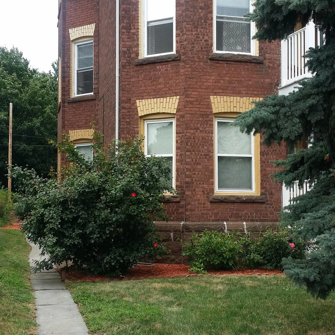 818 Capitol Ave — Photo 2