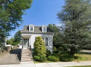 18 Central St, Woburn, MA 01801