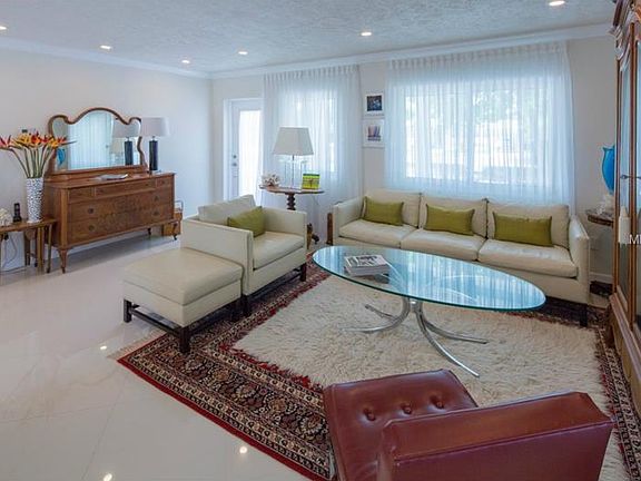 3rd image of 1655 Bayshore Blvd