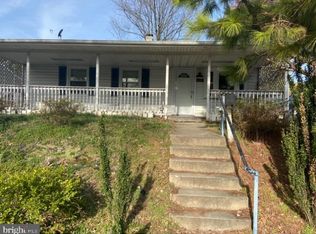 7003 Leyte Dr, Oxon Hill, MD 20745