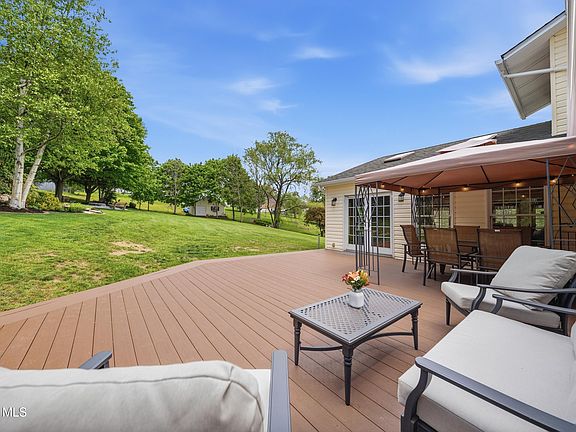 4th image of 309 Cullis Ln