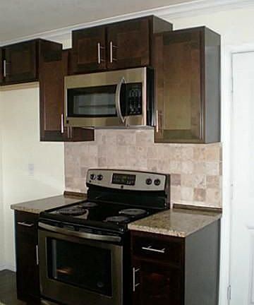 4th image of 909 N Cottonwood Dr