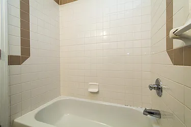 Rented by SubHut Realty USA, Inc.