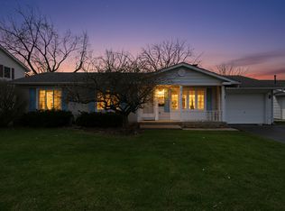 593 Bristol Ln, Elk Grove Village, IL