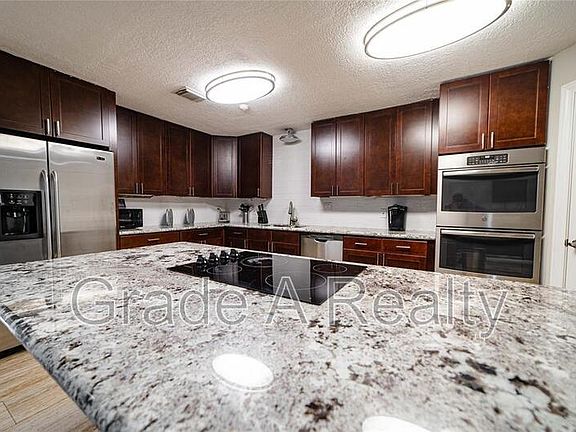 2nd image of 4319 Woodvalley Dr