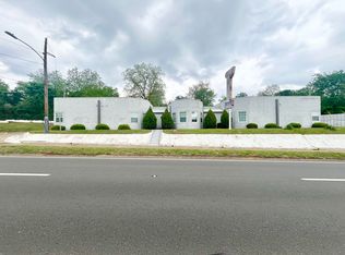 700 W Upshur Ave #103, Gladewater, TX 75647