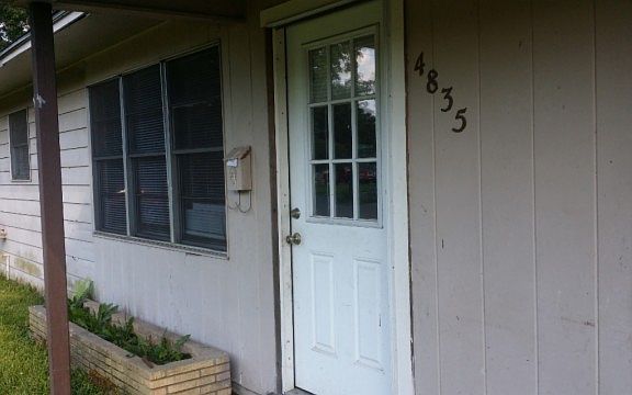 2nd image of 4835 Sunbury Dr