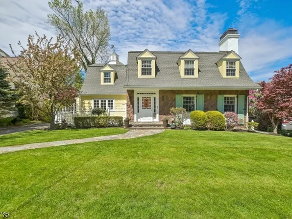 11 HAWTHORNE ROAD, Millburn Twp., NJ 07078