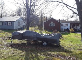 350 Lakeview Rd, Glenburn, ME 04401