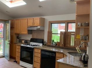 60 Dunwood Rd, Port Washington, NY 11050