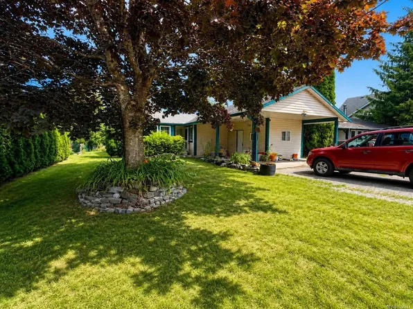 1933 Galerno Rd, Campbell River, BC V9W 1K8