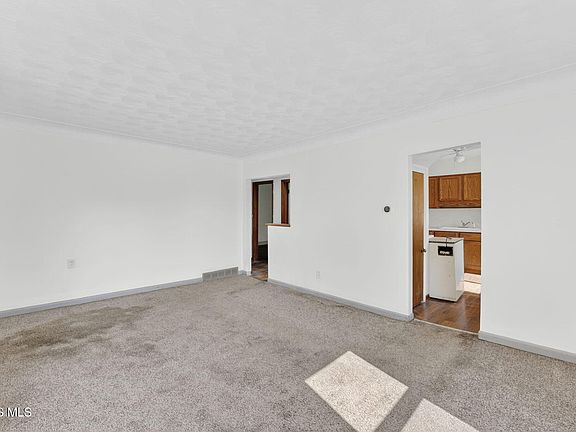 3rd image of 5012 Ancil Rd
