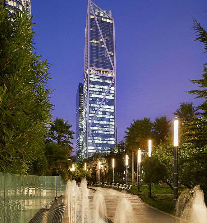181 Fremont Night