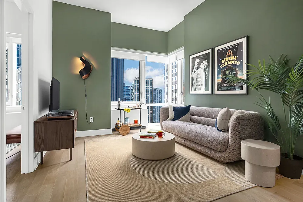 180 Ashland Place — Photo 2