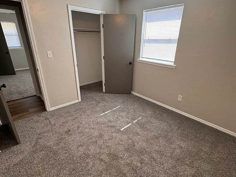 1211 E Wayne St — Photo 14