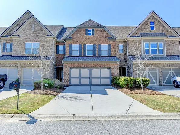 5830 Shiloh Woods Dr, Cumming, GA 30040