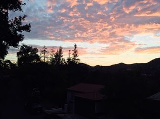 3272 Buckingham Rd, Glendale, CA 91206