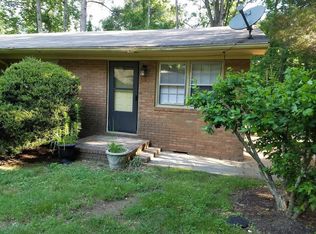 1614 Smith Level Rd #A, Chapel Hill, NC 27516