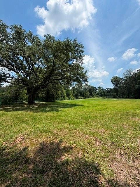 2nd image of 45172 Gomez Rd