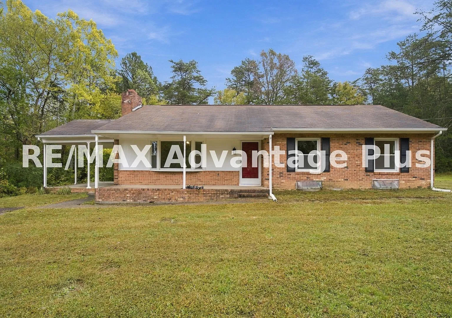 Charming 3-bedroom, 1.5-bath home in Buckingham — Photo 1