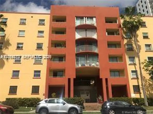 501 SW 1st St, Miami, FL
