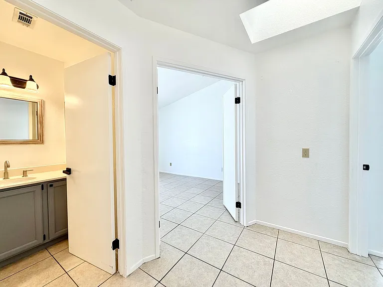 29677 Woodlands Ave — Photo 15