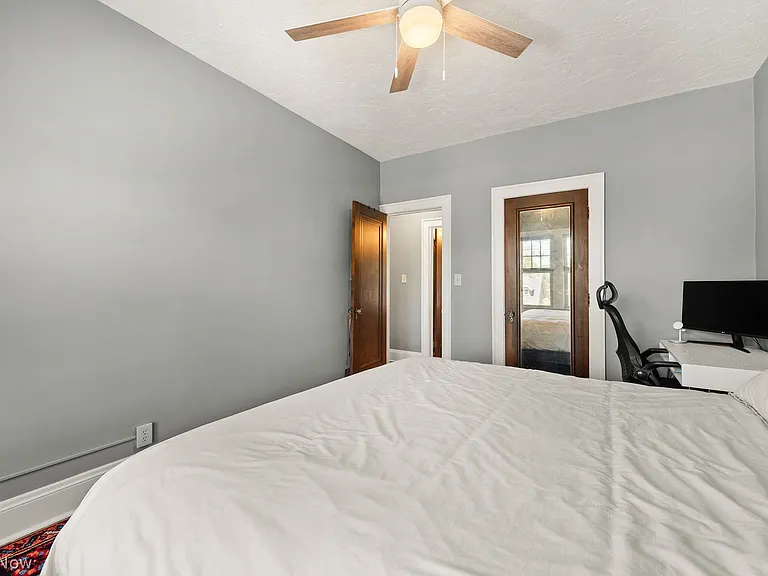 10429 Clifton Blvd #305 — Photo 20