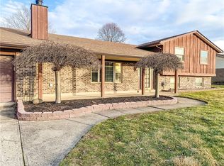 258 Scott Dr, Englewood, OH 45322