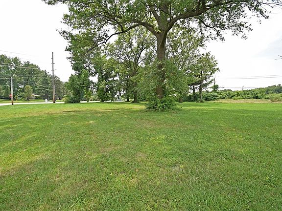 4th image of 1 Glenmaro Ln