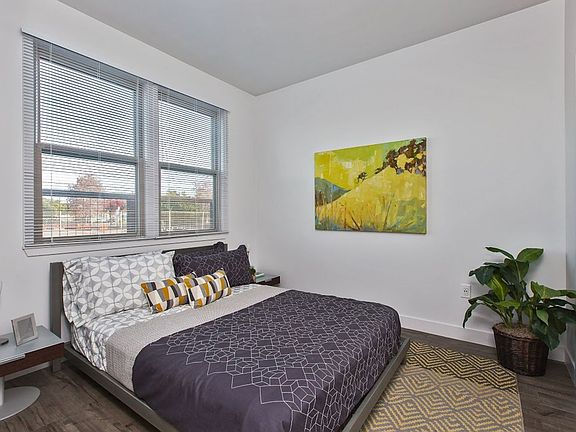 2nd image of 403 S Garrard Blvd Unit 122