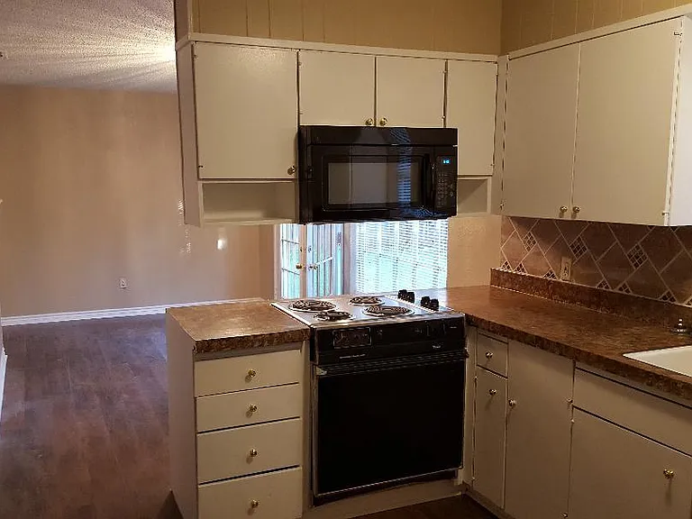 9109 Boston Ave — Photo 12
