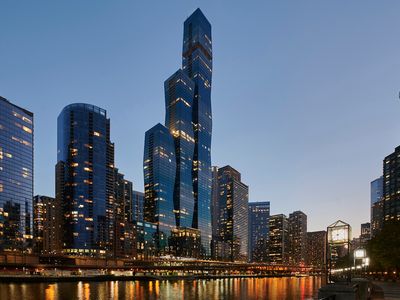 363 E Wacker Dr #2201, Chicago, IL, 60601