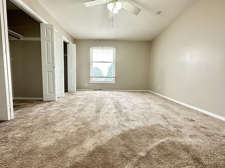 301 S Regency Dr — Photo 22