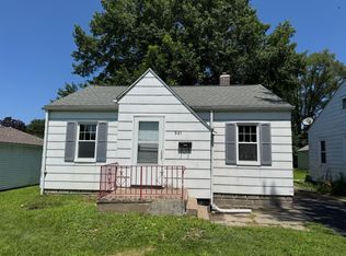 531 29th Ave, Moline, IL 61265