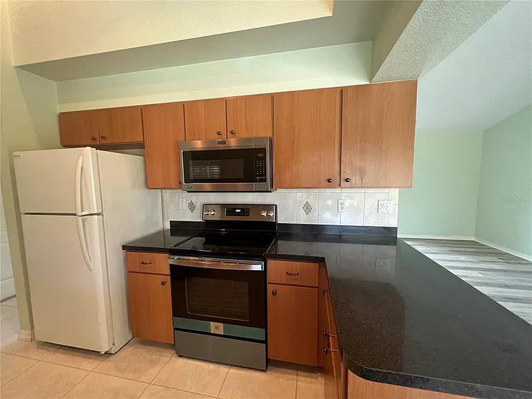 285 Millport St NW — Photo 8