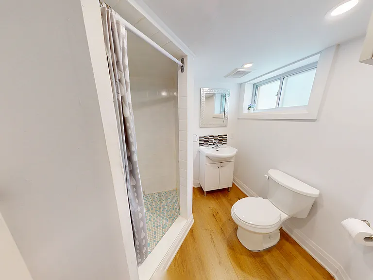 275 Oakwood Ave — Photo 39